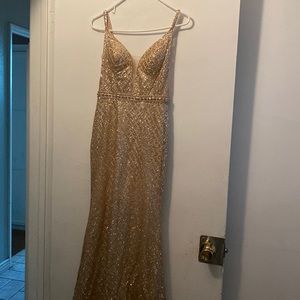 Dress size 4 one used